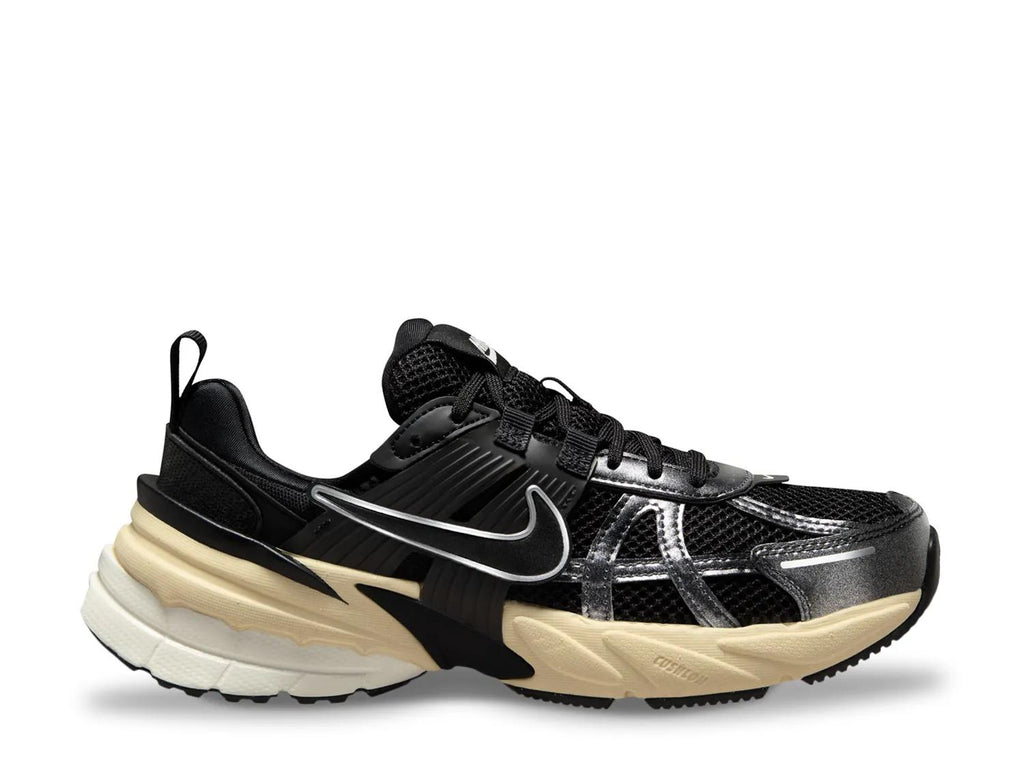 Nike V2K Run Sneaker - Women's