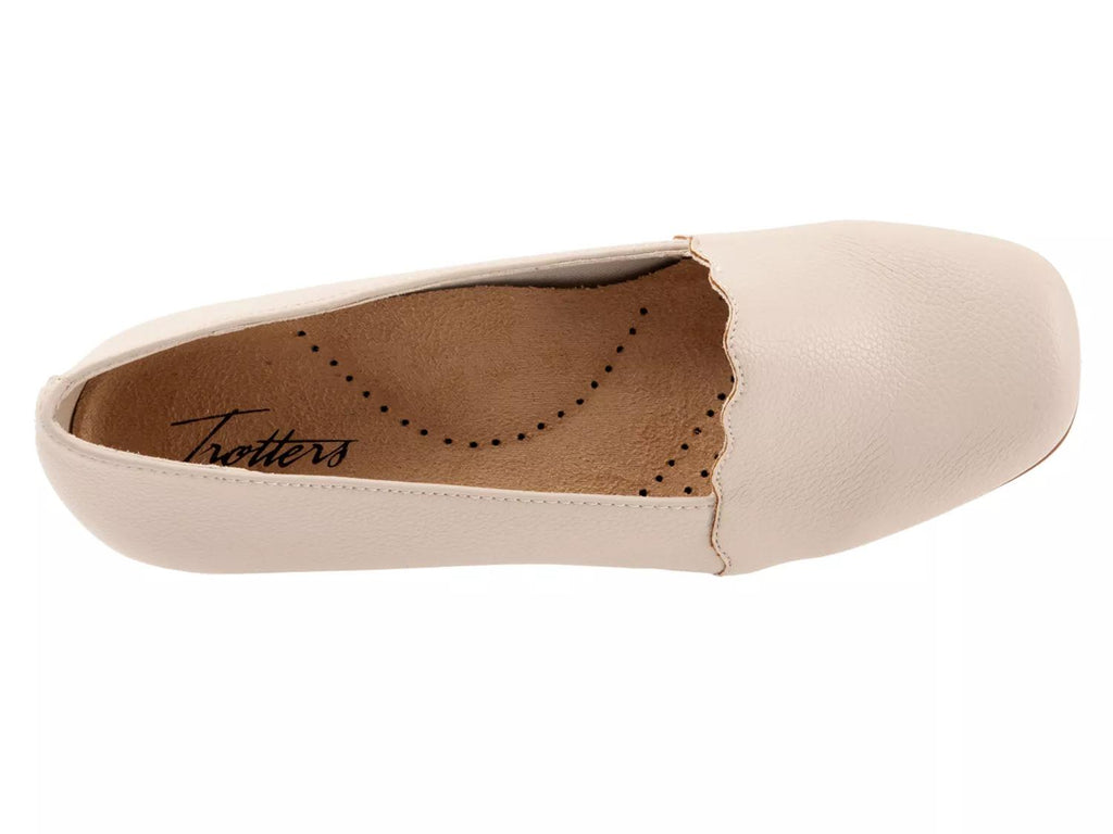 Trotters Sage Loafer