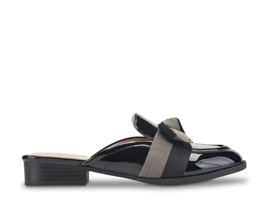 Bandolino Leilani Mule