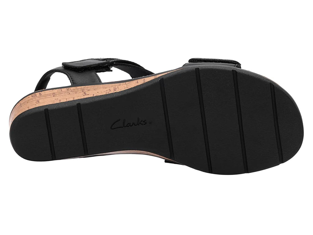 Clarks Kacha Wave Wedge Sandal