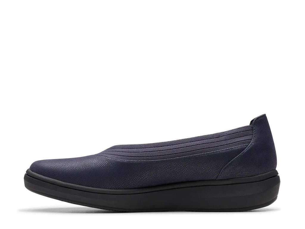 Clarks Cloudsteppers Breeze Sky Air Slip-On - Women's