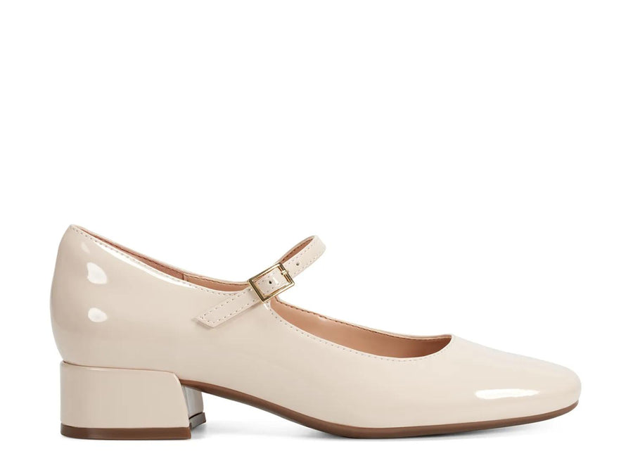 Easy Spirit Janica Pump