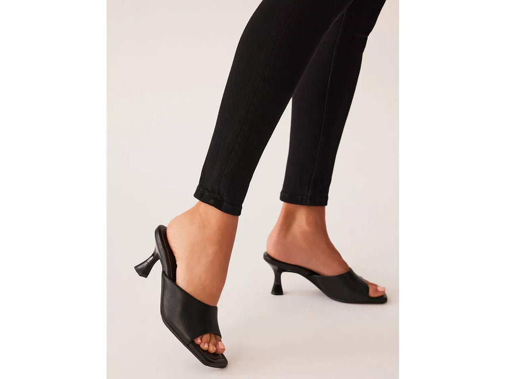 Anne Klein Jerilyn Sandal