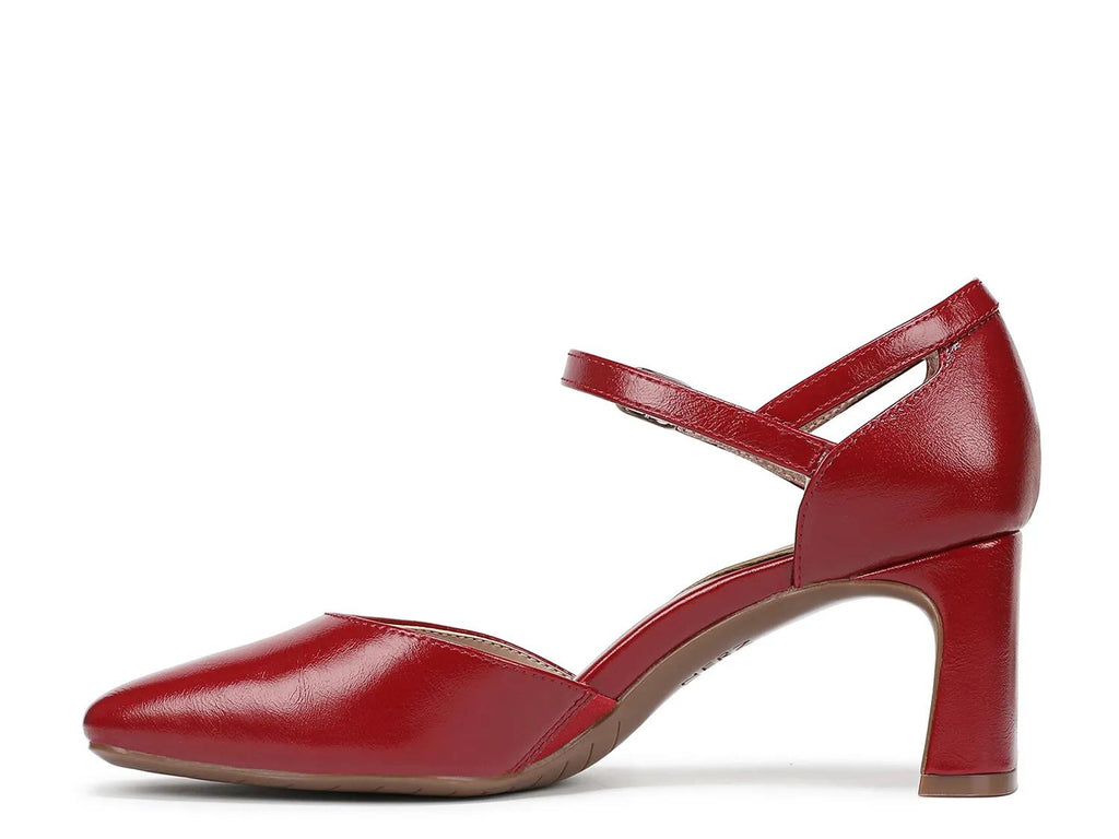 Naturalizer Yasmin Pump