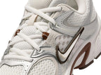 Nike V5 RNR Sneaker - Women's