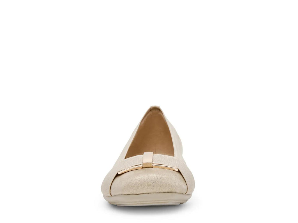 Anne Klein Ultimate Flat