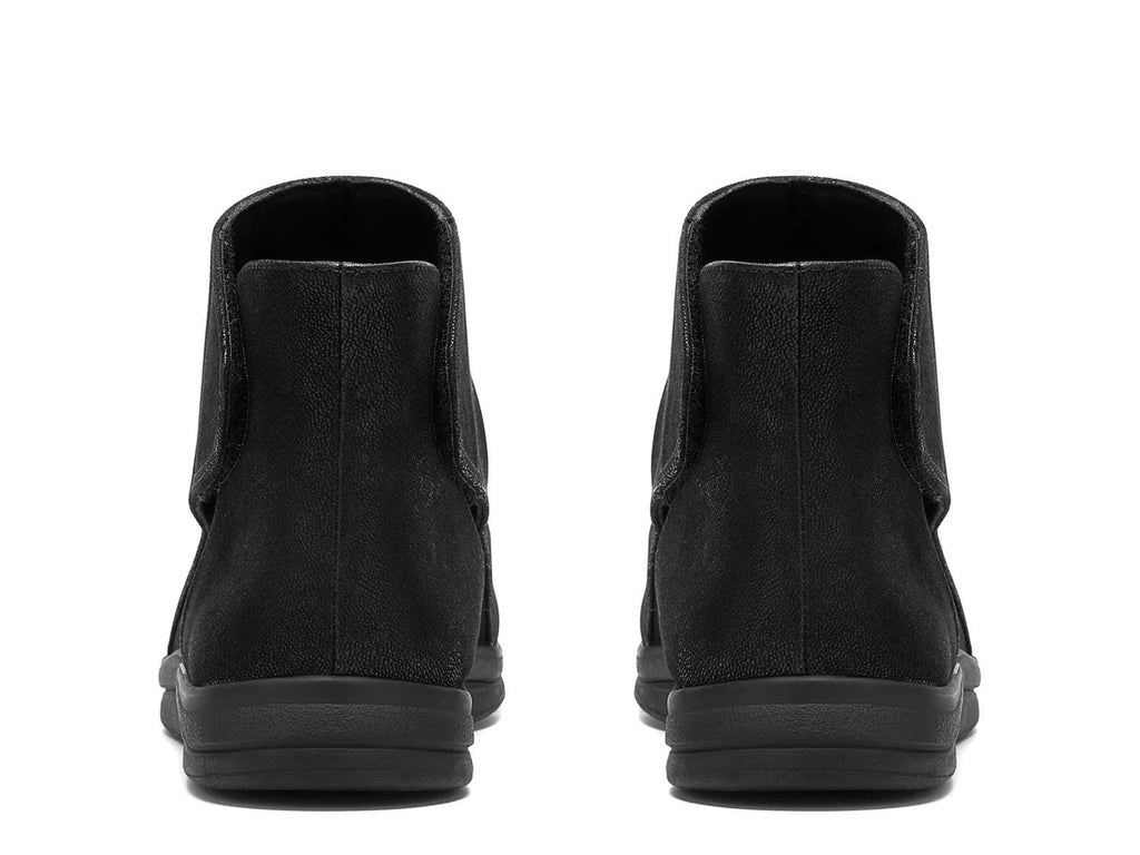 Clarks Cloudsteppers Breeze Faye Bootie