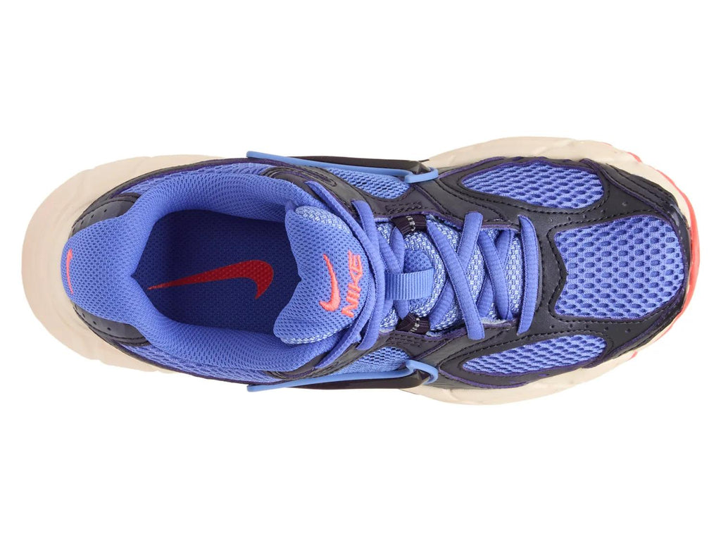 Nike V5 RNR Sneaker - Women's