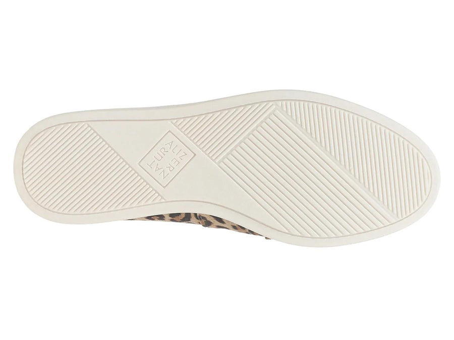 Naturalizer Karis Loafer