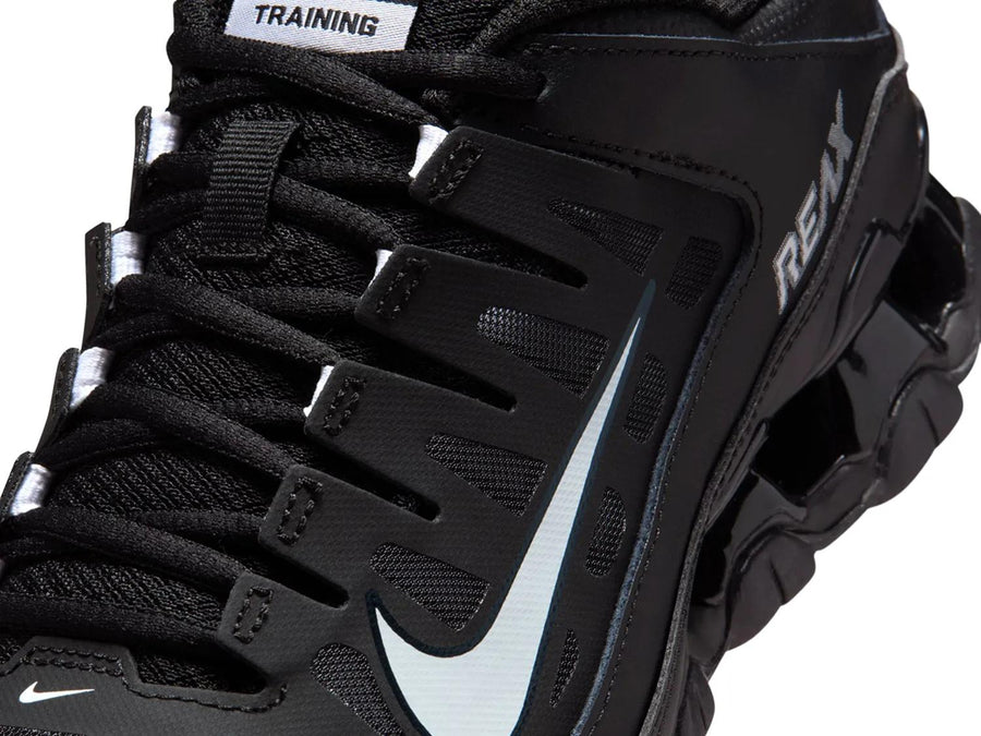 Nike Reax 8 TR Sneaker - Women's