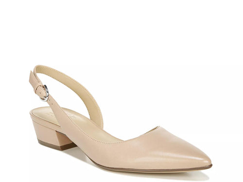 Naturalizer Banks Pump