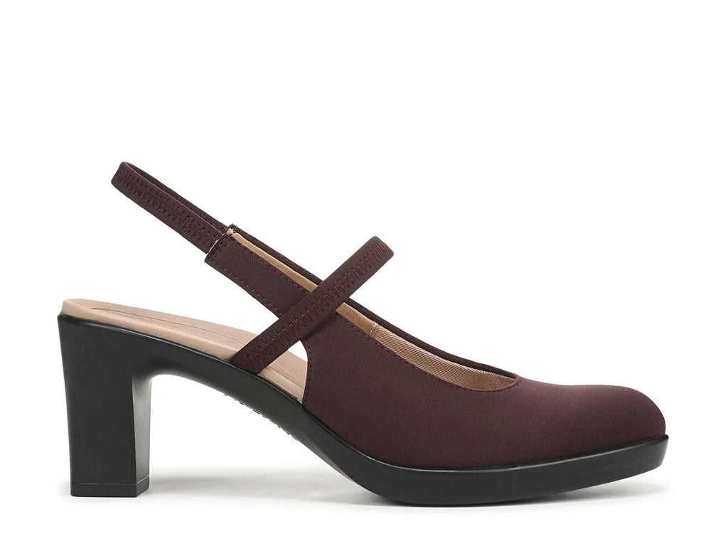 Lifestride Evoke Pump