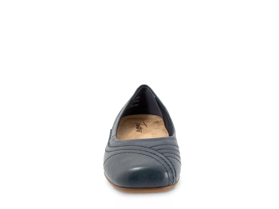 Trotters Sasha Flat