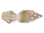 Betsey Johnson Livv Pump