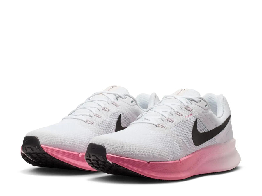 Nike Run Swift 3 Running Shoe - Women's