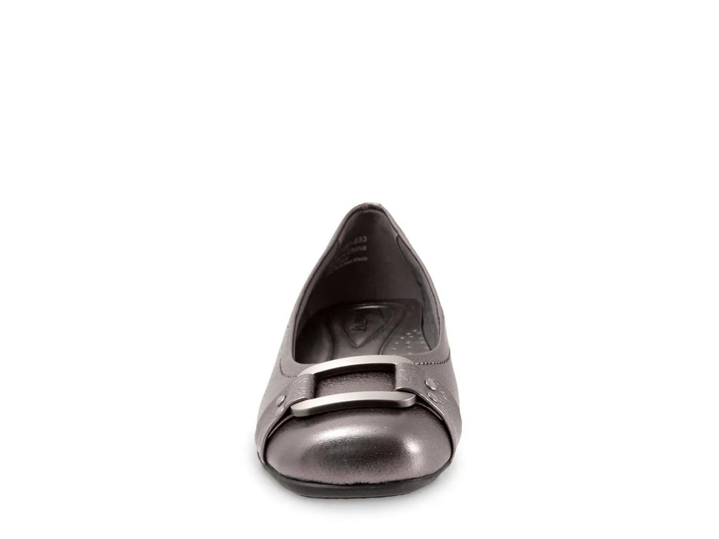 Trotters Sizzle Flat