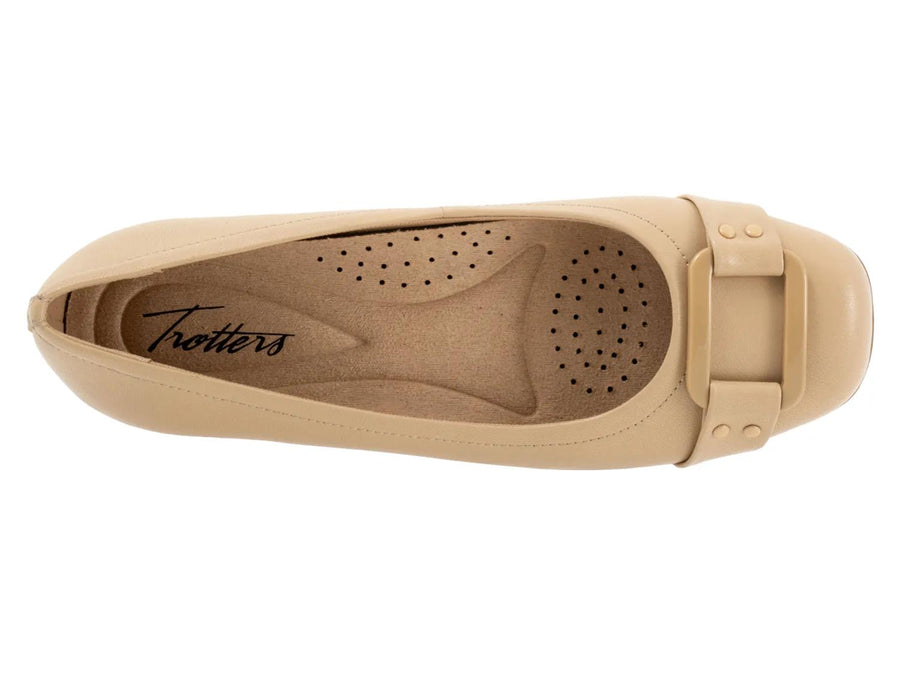 Trotters Sizzle Flat