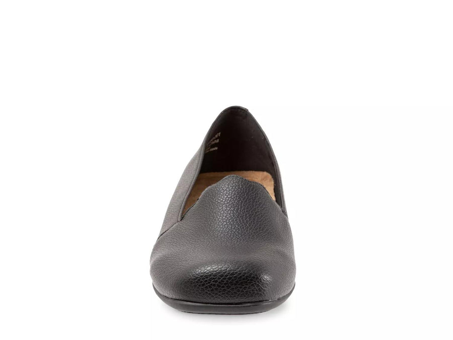 Trotters Sage Loafer