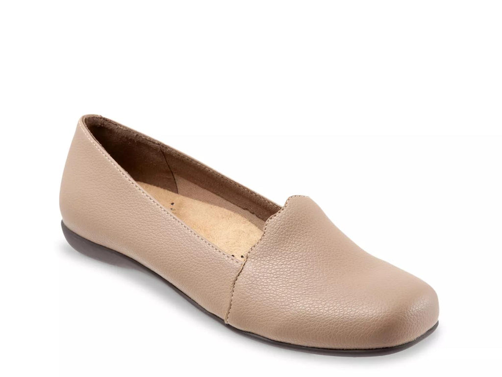 Trotters Sage Loafer