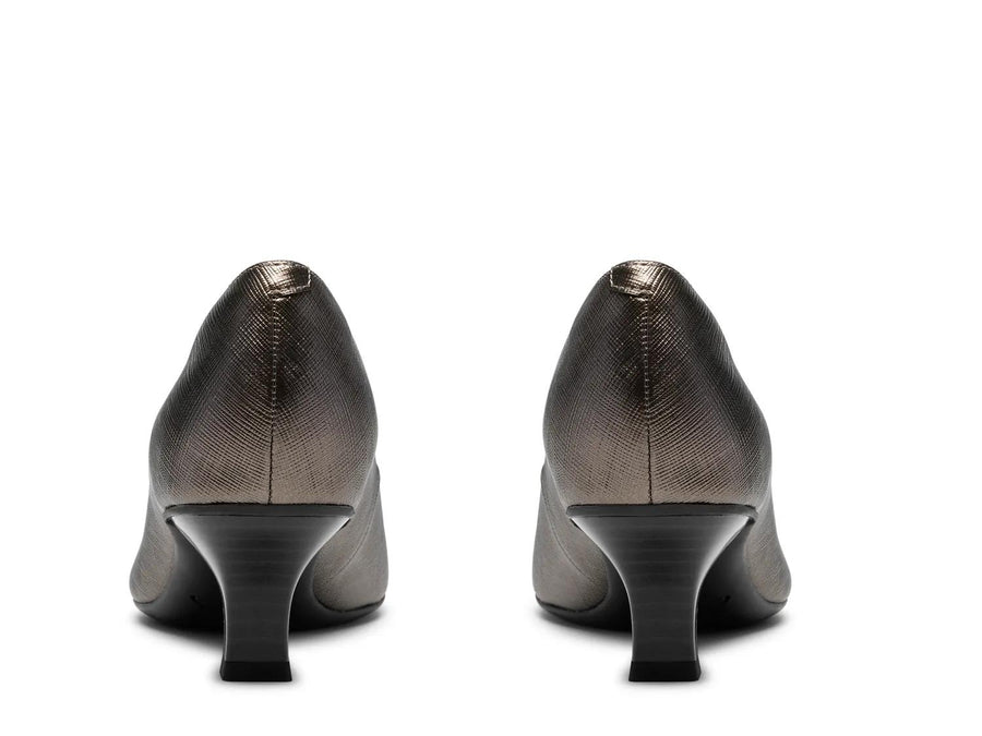 Clarks Kepley Vine Pump - Women's