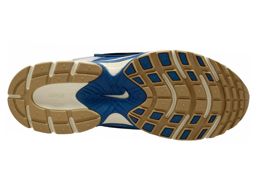 Nike V5 RNR Sneaker - Men's