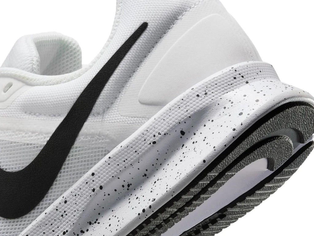 Nike Run Swift 3 Running Shoe - Women's