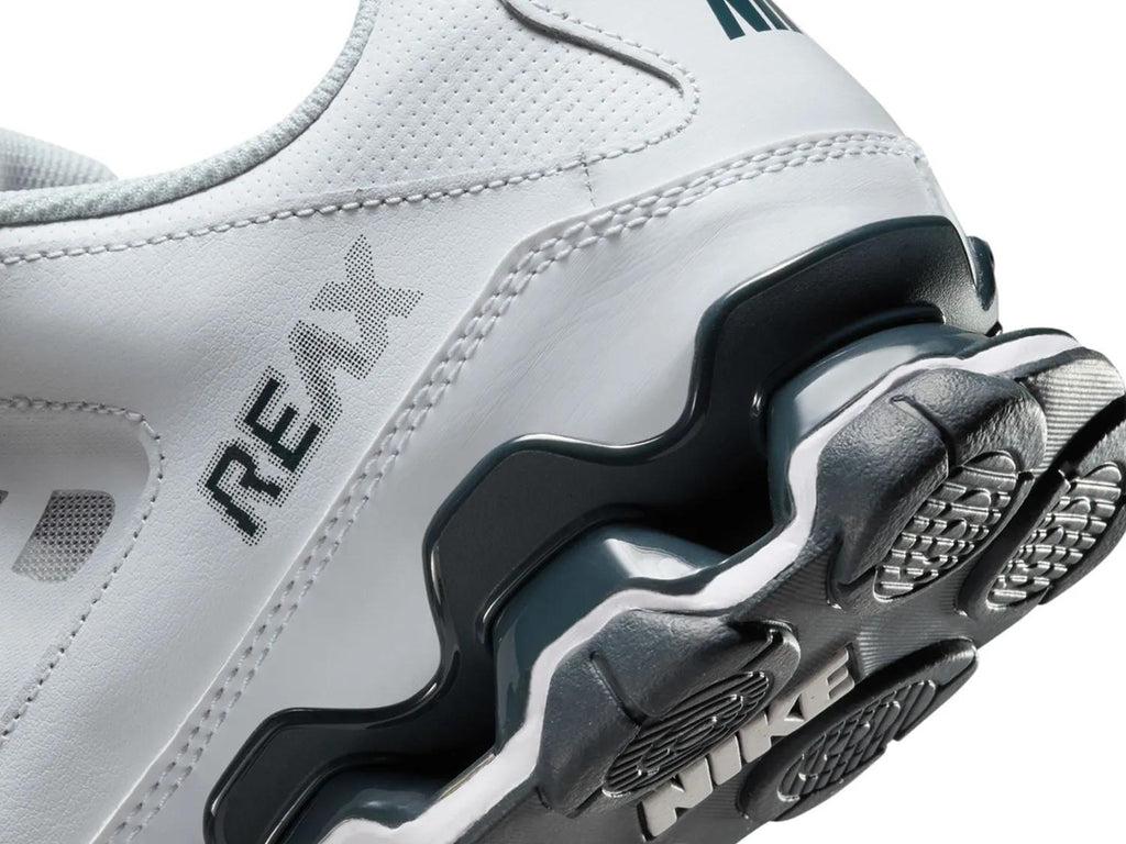 Nike Reax 8 TR Sneaker - Men's