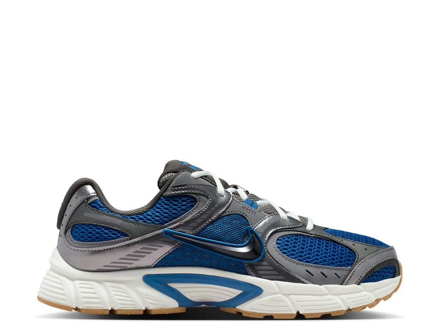 Nike V5 RNR Sneaker - Men's