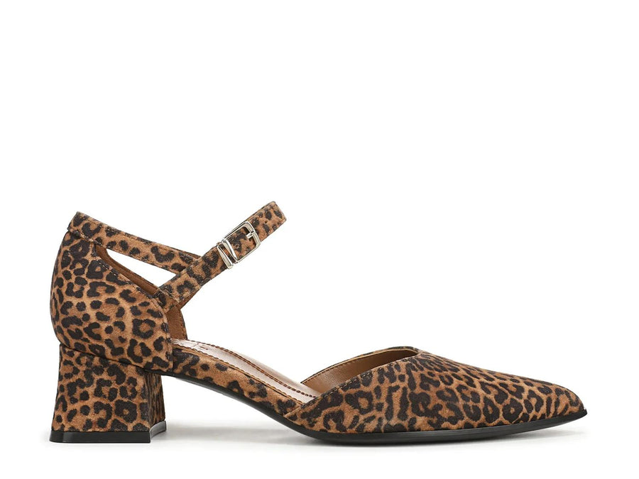 Naturalizer Maddox Pump