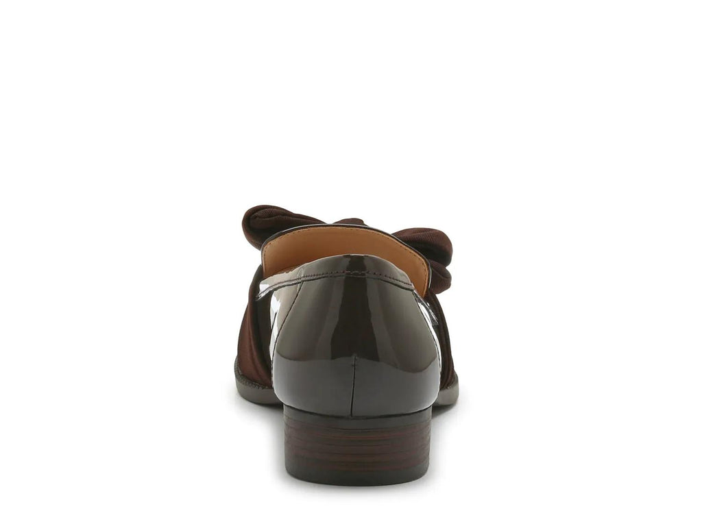 Bandolino Lindio Loafer