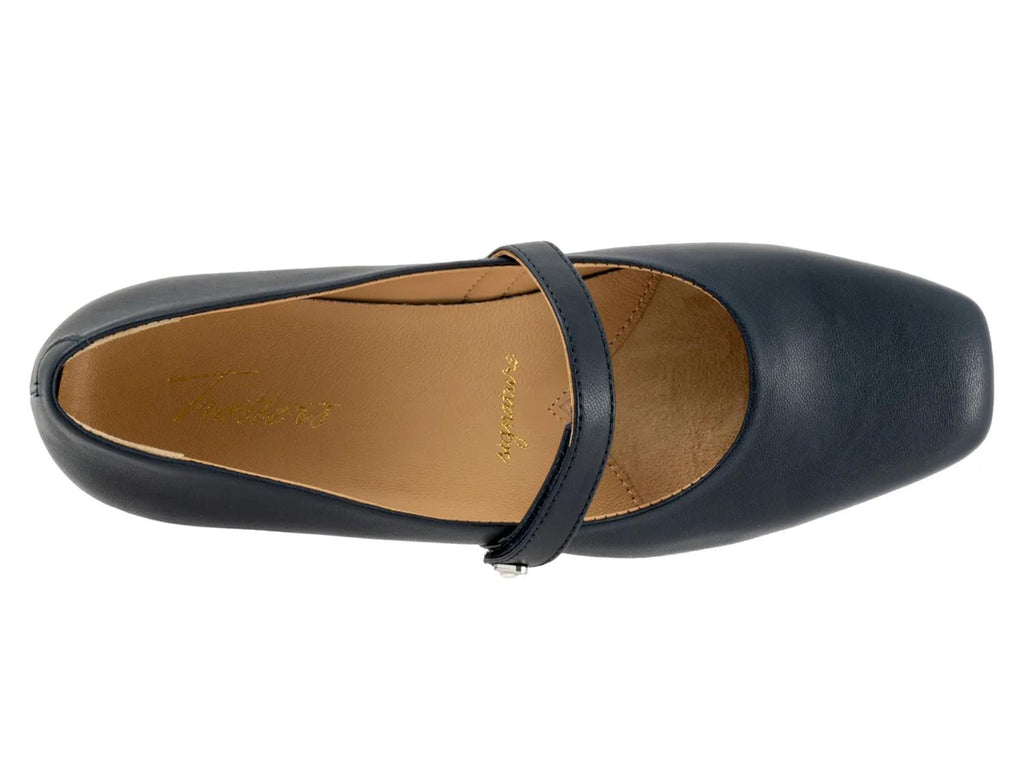 Trotters Hazel Mary Jane Flat