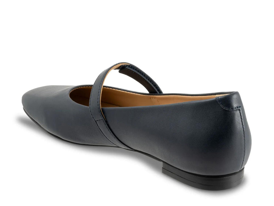 Trotters Hazel Mary Jane Flat