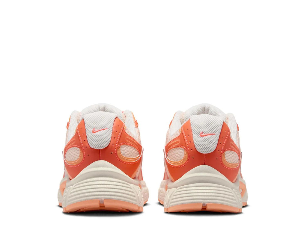Nike V5 RNR Sneaker - Women's