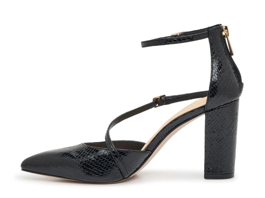 Jessica Simpson Nordic Pump