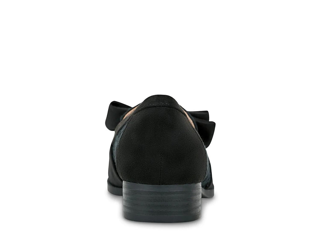 Bandolino Lindio Loafer