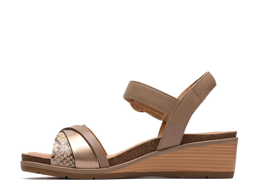 Clarks Kacha Twist Wedge Sandal