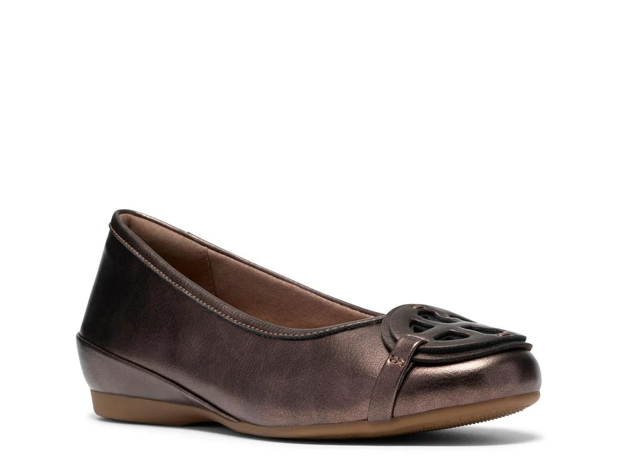 Clarks Cathrynn Luna Flat - Women's