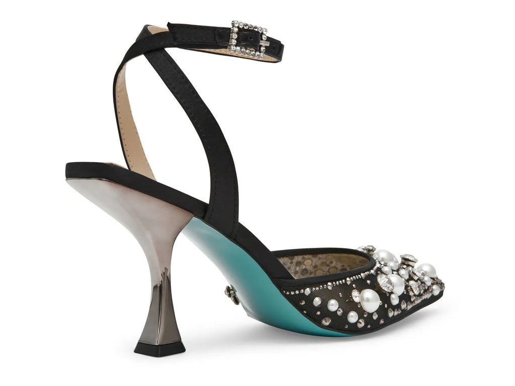 Betsey Johnson Livv Pump