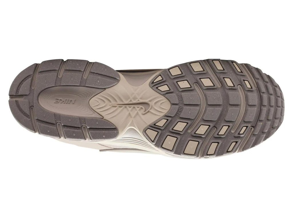 Nike V5 RNR Sneaker - Men's