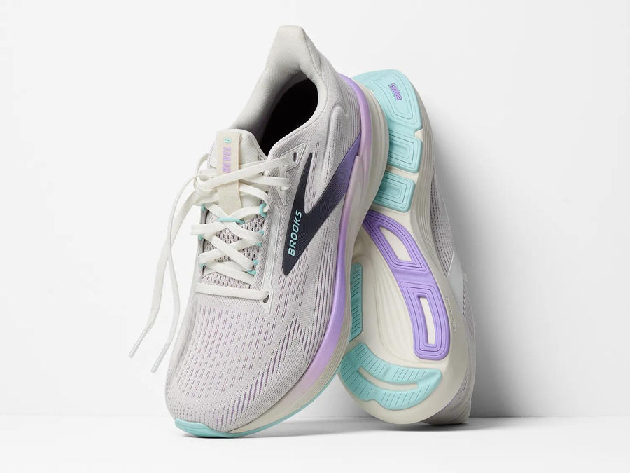 Brooks Revel 8 Running Shoe - Women's