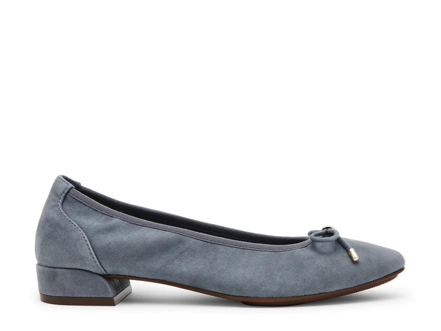 Anne Klein Divine Pump - Women's