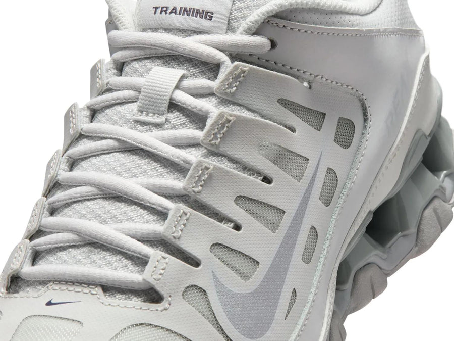 Nike Reax 8 TR Sneaker - Women's