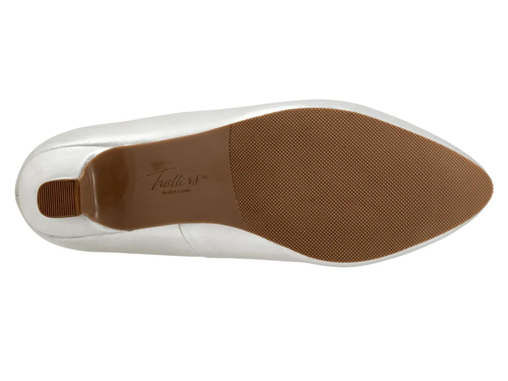 Trotters Kate Bridal Pump