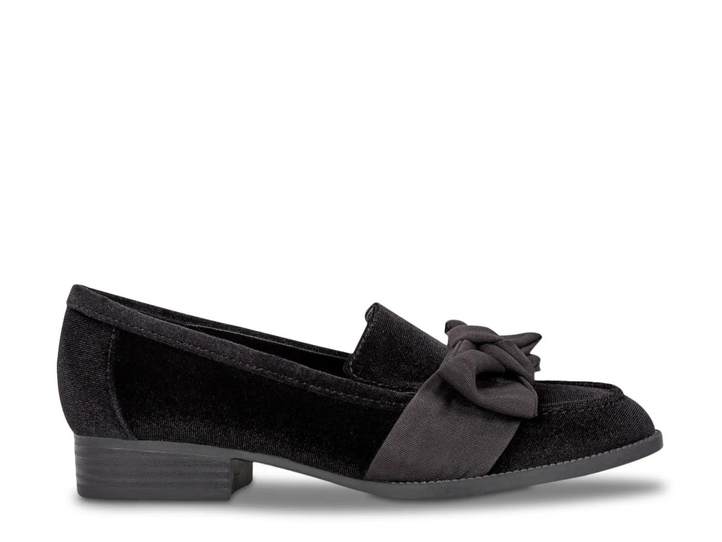 Bandolino Lindio Loafer