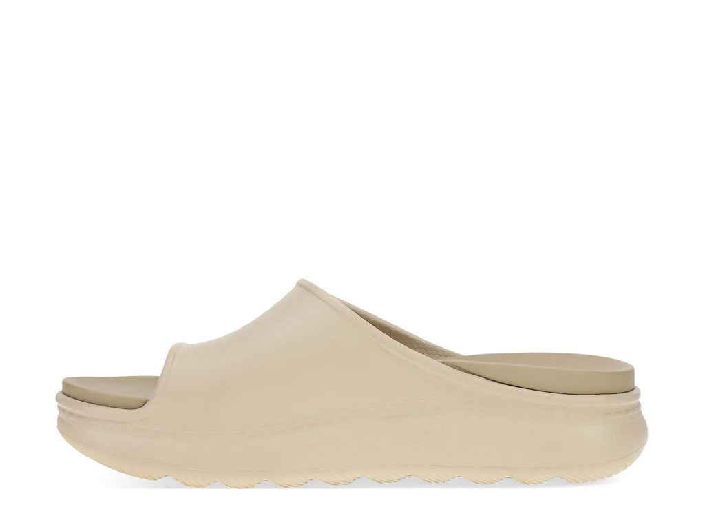 Dansko Devyn Sandal