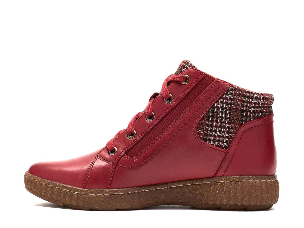 Clarks Caroline Fiana Bootie - Women's