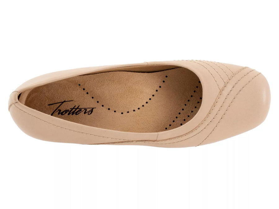 Trotters Sasha Flat