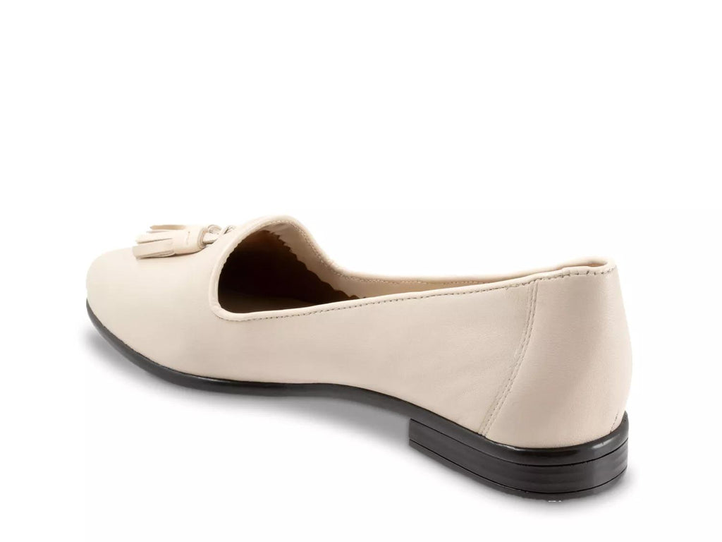 Trotters Liz Loafer