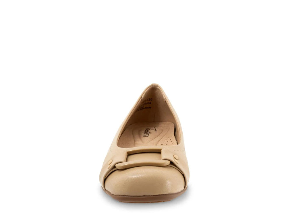 Trotters Sizzle Flat