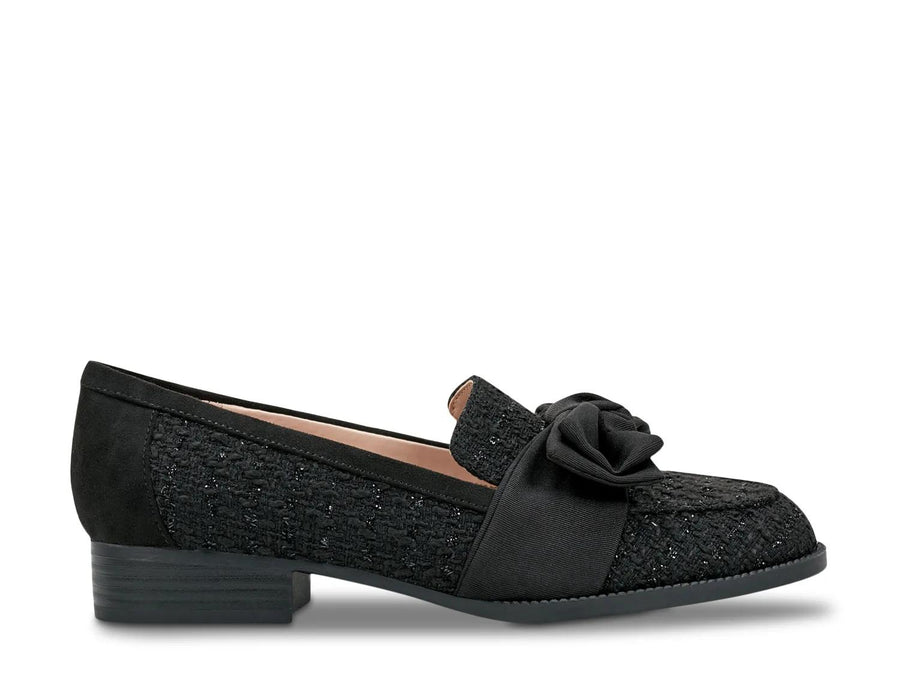 Bandolino Lindio Loafer